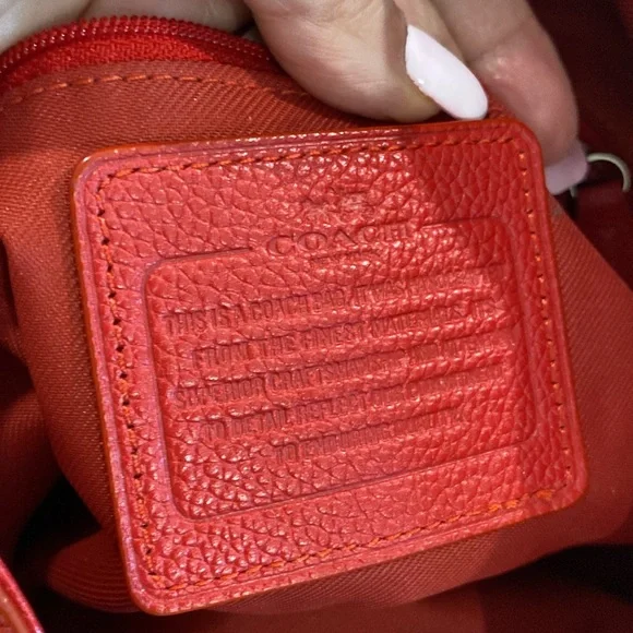 COACH Pebbled Red Leather Edie 31 Tote with original dust bag - Picture 10 of 17